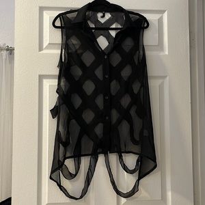 Love Culture Cut Out Top Size M